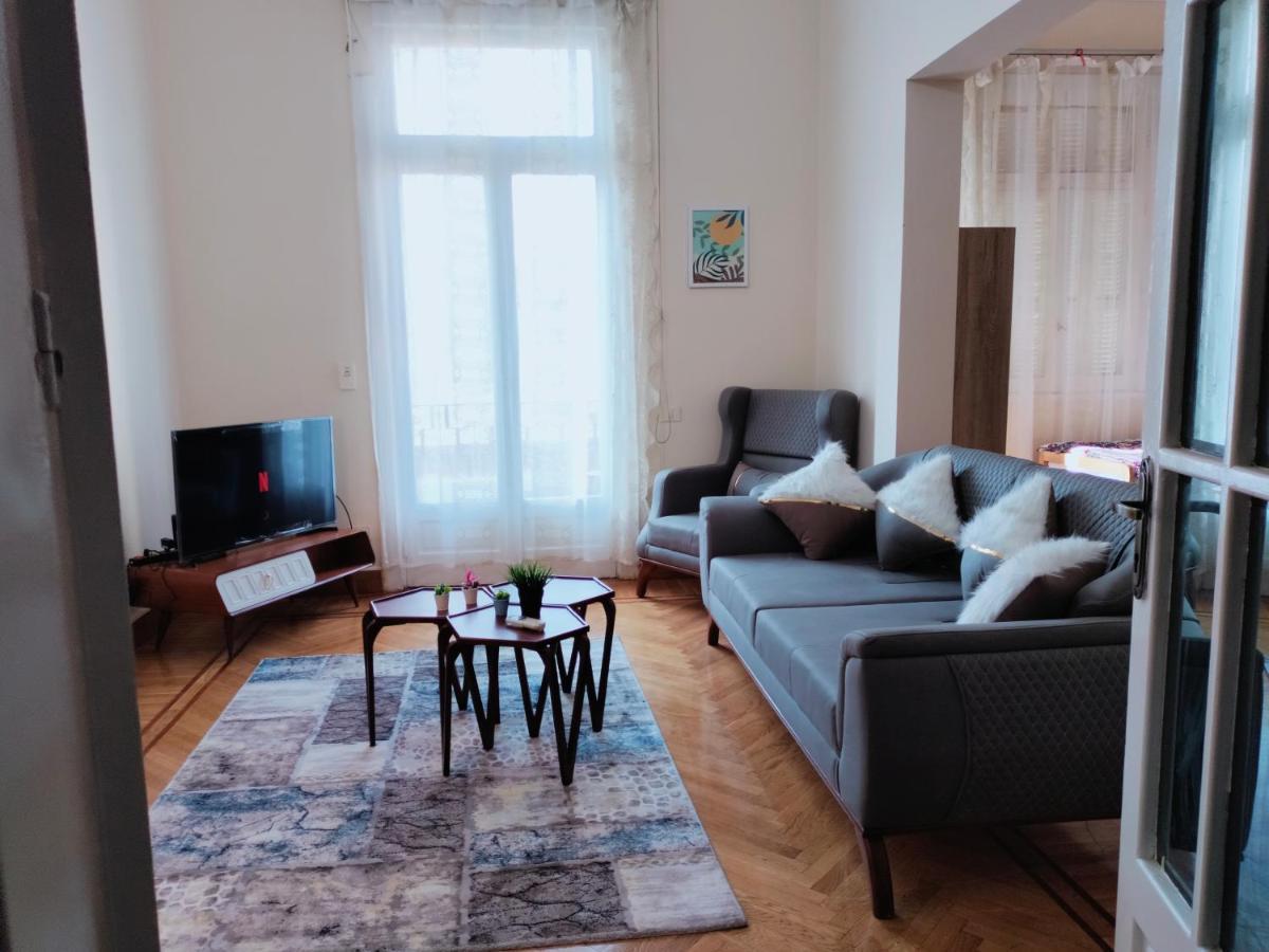 Royal Apartment In Talaat Harb Downtown القاهرة المظهر الخارجي الصورة